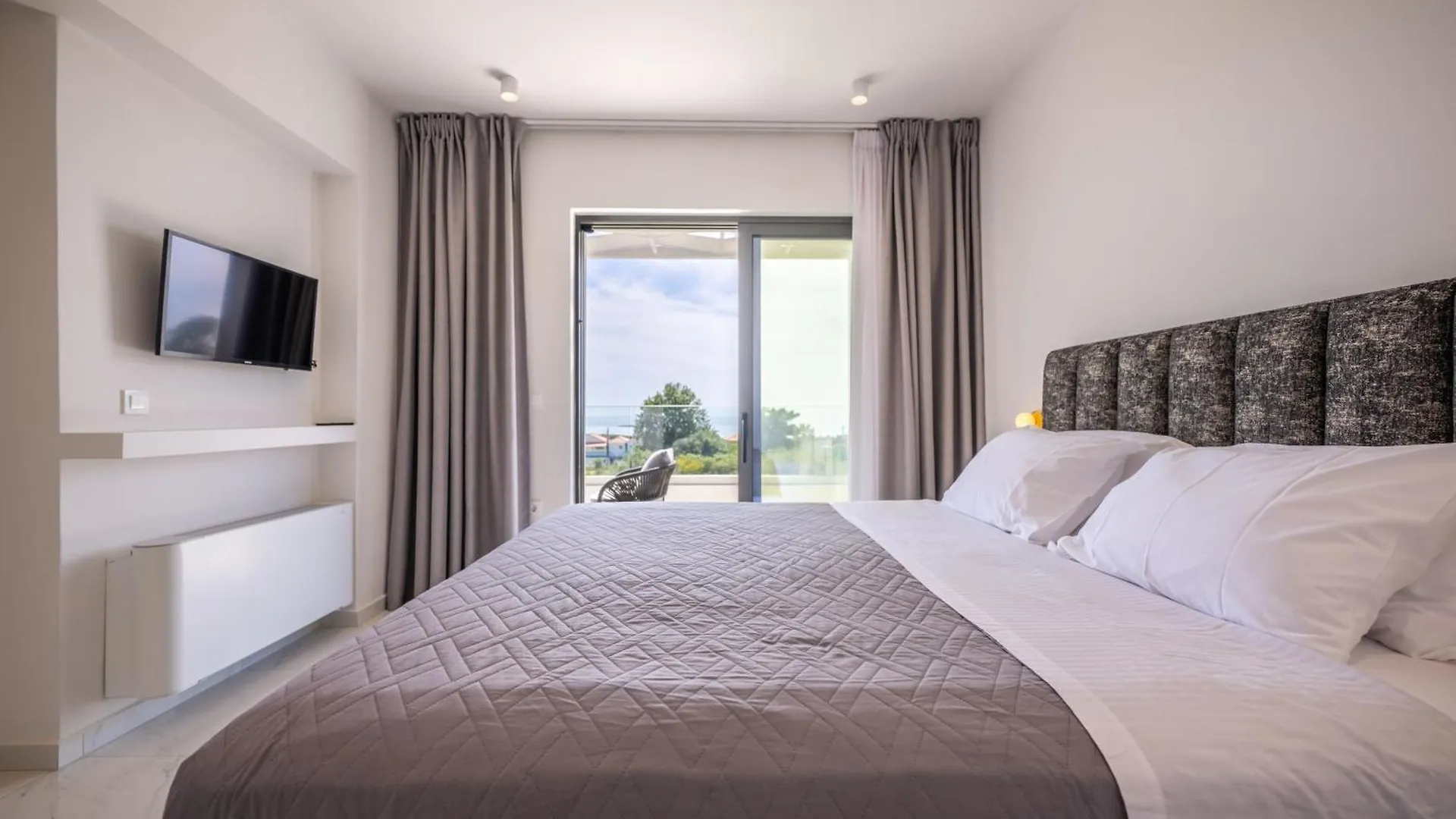 Villa Myrto - Elysian Villas Kefalonia , 2 Min Walk From The Beach & Brand New 2024 Minia